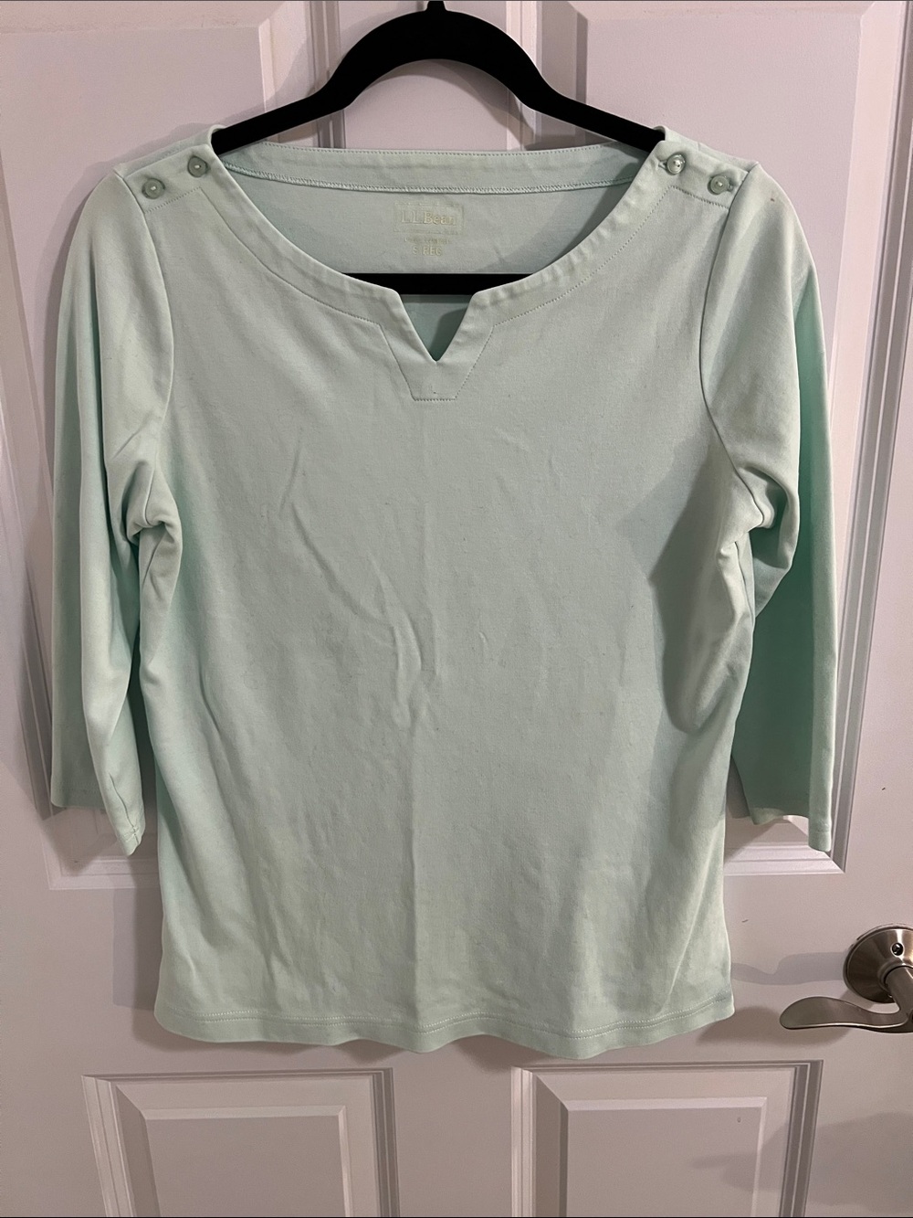 L.L. Bean Mint Green 3/4 Sleeve Notch-Neck Top